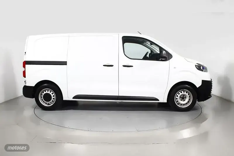 Usado Toyota Proace Verso 120 CV (88 kW) 2025 Blanco Familiar