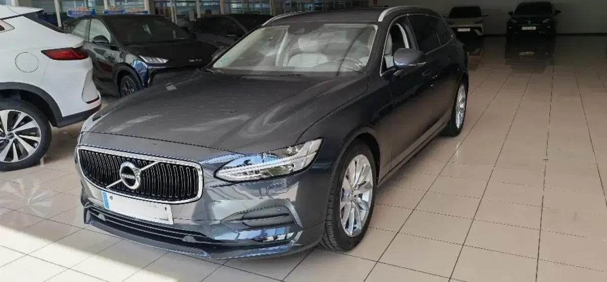 Usado Volvo V90 Business Edition 190 CV (139 kW) 2020 Azul Familiar
