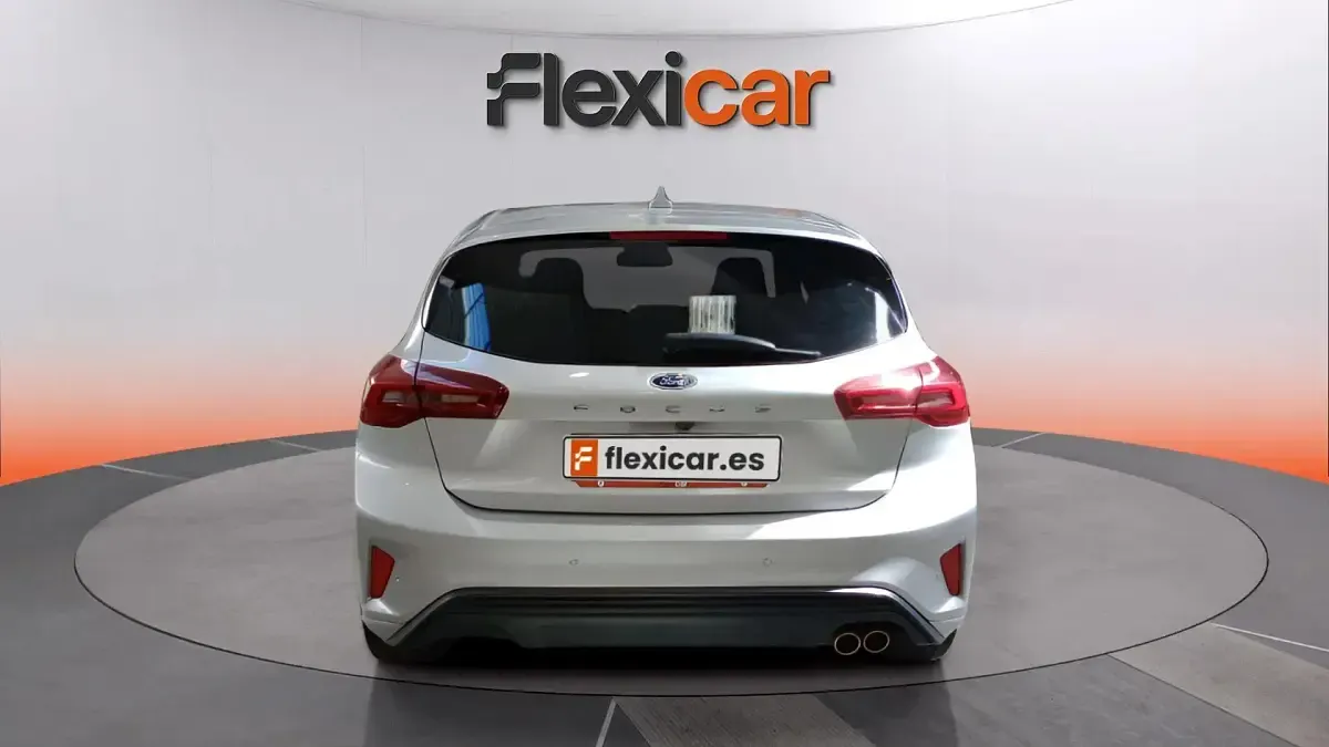 Usado Ford Focus ST-Line 155 CV (114 kW) 2024 Negro Berlina