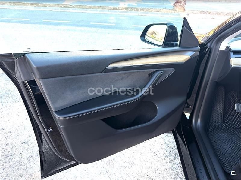 Usado Tesla Model Y RWD 250 kW (340 CV) 2023 Eléctrico SUV
