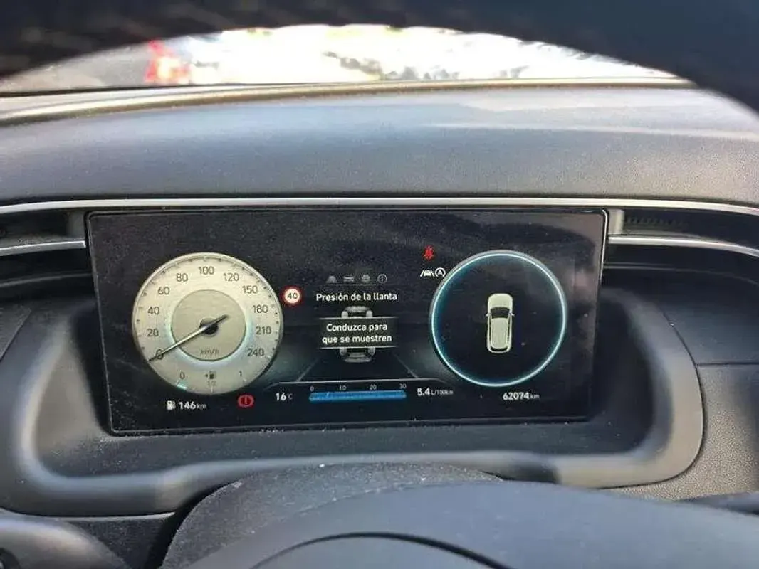 Usado Hyundai Tucson 116 CV (85 kW) 2021 Gris SUV