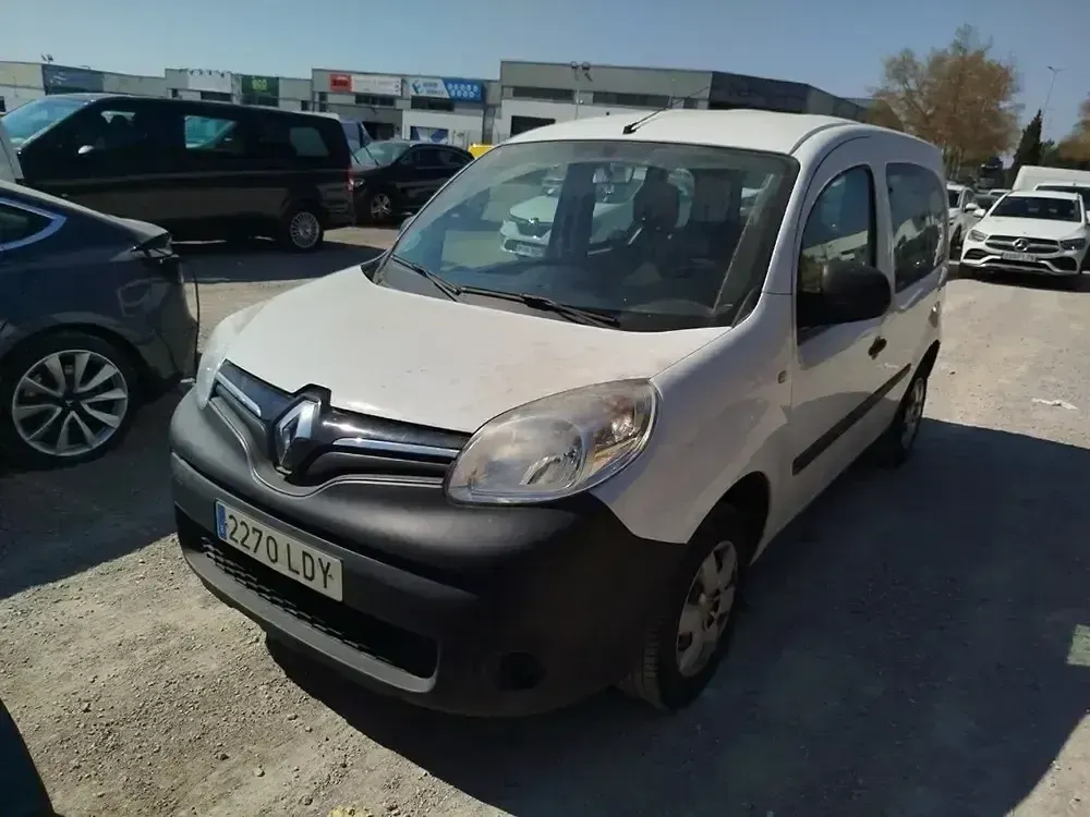 Usado Renault Kangoo 75 CV (55 kW) 2020 Blanco Monovolumen