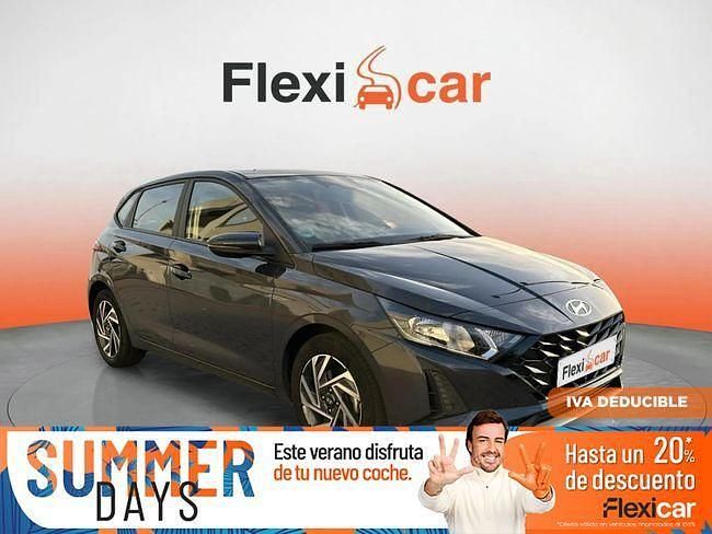 Gris Usado 2024 Hyundai i20 Berlina | 17.390 € (Precio justo) - Imagen 1/4