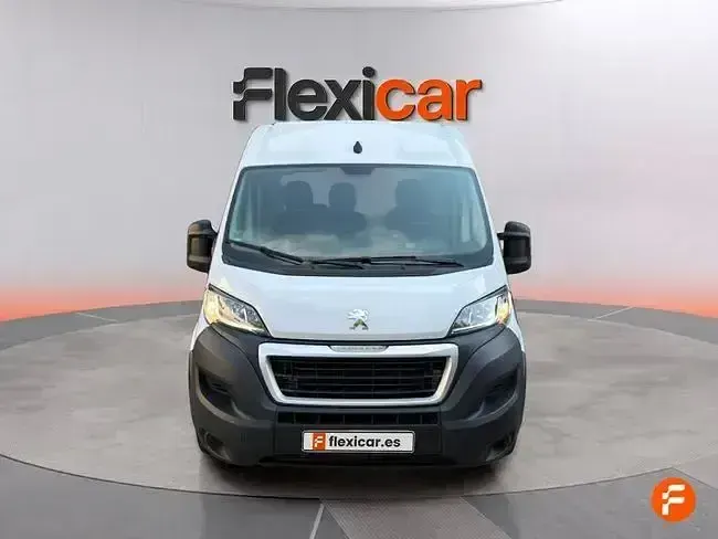 Usado Peugeot Boxer S 140 CV (102 kW) 2023 Blanco Van