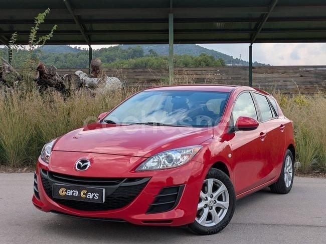 Usado Mazda 3 Style 105 CV (77 kW) 2012 Rojo Utilitario