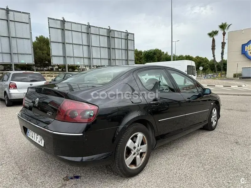 Usado Peugeot 407 Sport 110 CV (80 kW) 2007 Negro Berlina