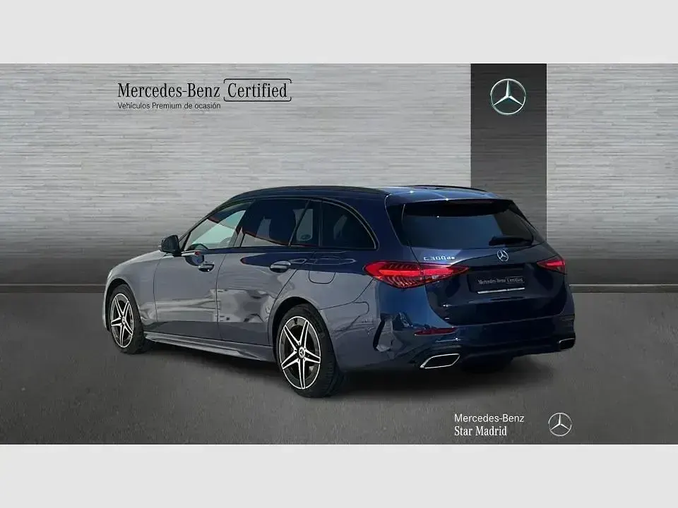 Usado Mercedes C300e 313 CV (230 kW) 2025 Azul Familiar