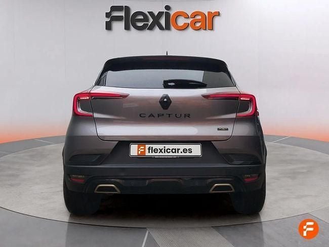 Usado Renault Captur Engineered 145 CV (106 kW) 2023 Gris SUV