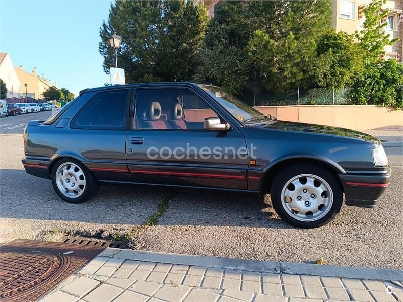 Usado Peugeot 309 GTi 130 CV (95 kW) 1990 Negro Utilitario