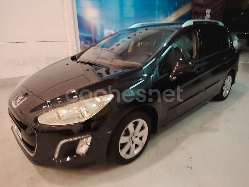Negro Usado 2011 Peugeot 308 SW Premium Familiar | 3830 € (Super precio) - Imagen 1/4