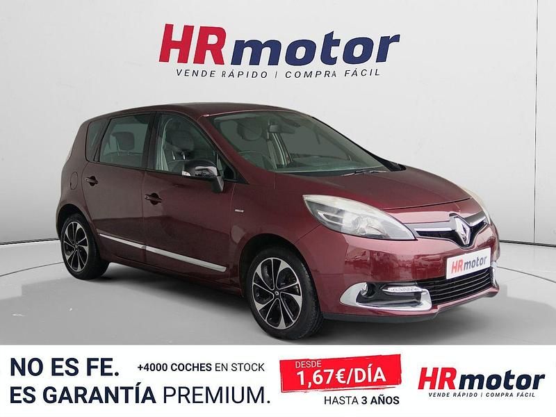 Usado Renault Scénic III Bose Edition 140 CV (102 kW) 2016 Rojo Monovolumen