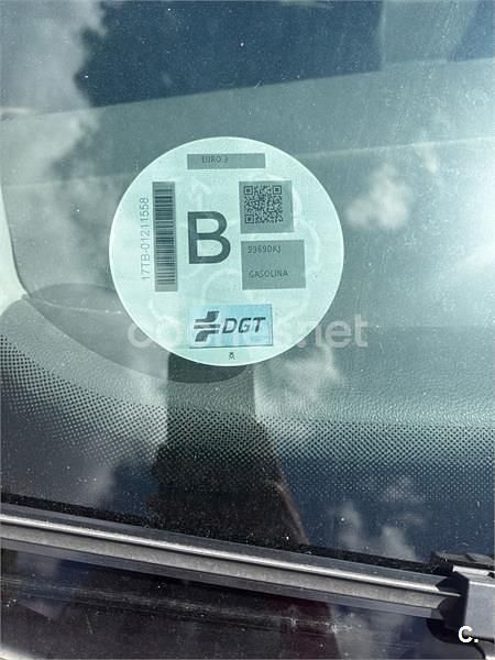 Usado VW Golf IV Sportline 115 CV (84 kW) 2005 Rojo Berlina