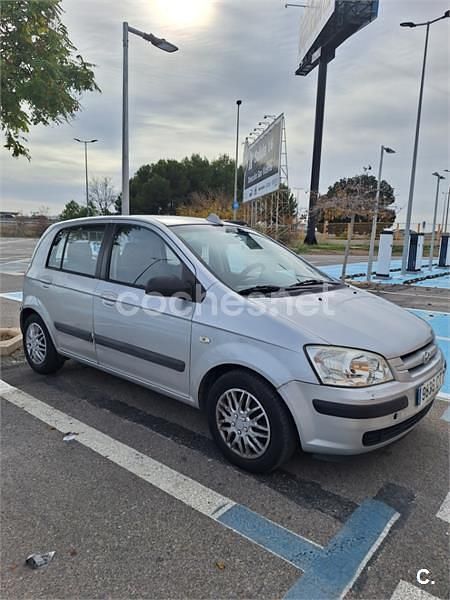 Usado Hyundai Getz 82 CV (60 kW) 2004 Gris / plata Utilitario