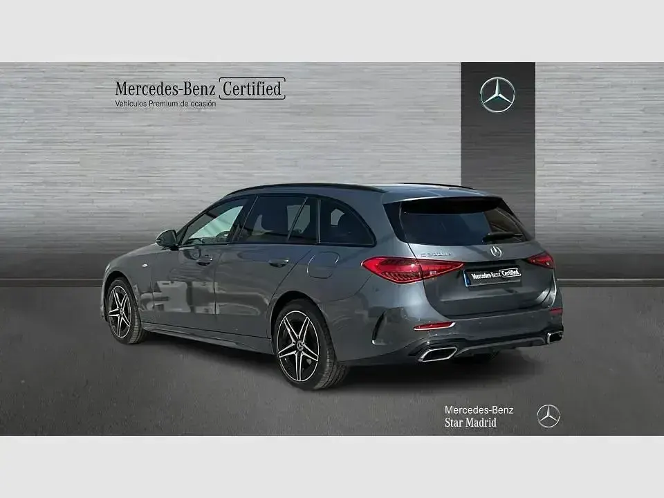 Usado Mercedes C300e 313 CV (230 kW) 2025 Gris selenita Familiar