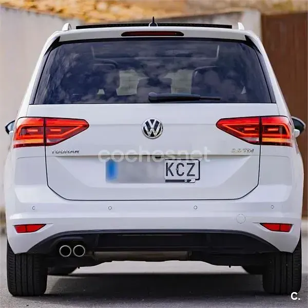 Usado VW Touran Sportline 150 CV (110 kW) 2017 Blanco Monovolumen
