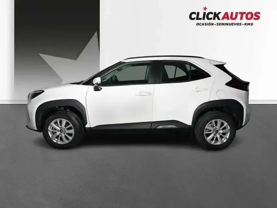 Usado Toyota Yaris Cross 116 CV (85 kW) 2025 Blanco SUV