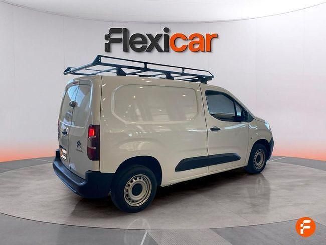 Usado Citroën Berlingo Feel 102 CV (75 kW) 2021 Blanco Monovolumen