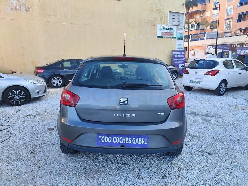 Usado Seat Ibiza CONNECT 105 CV (77 kW) 2017 Gris / plata Berlina