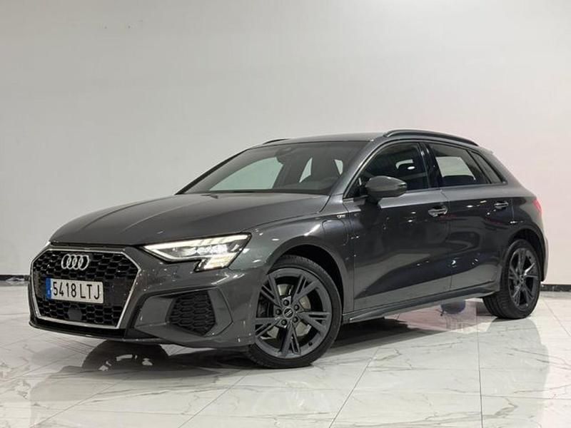 Usado Audi A3 Sportback e-tron Advanced Plus 204 CV (150 kW) 2021 Gris / plata Utilitario