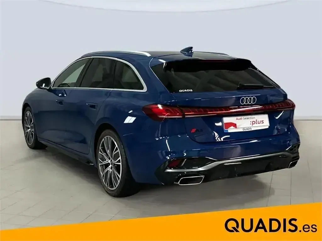 Nuevo Audi A5 S-Line 150 CV (110 kW) 2025 Azul ascari Familiar