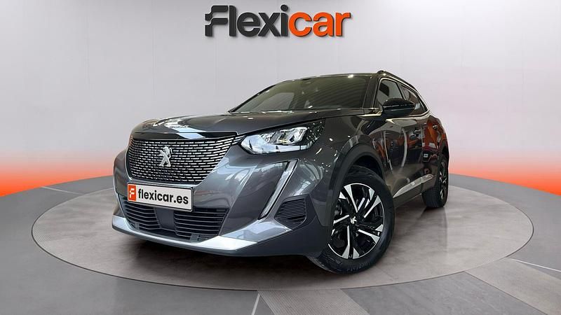 Usado Peugeot 2008 Active 101 CV (74 kW) 2023 Gris SUV