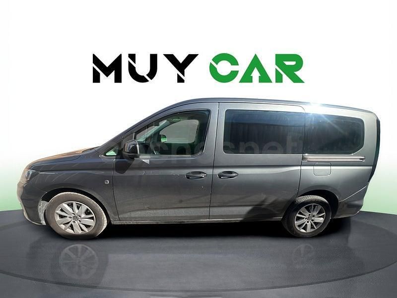 Usado VW Caddy Maxi 122 CV (89 kW) 2024 Gris Monovolumen