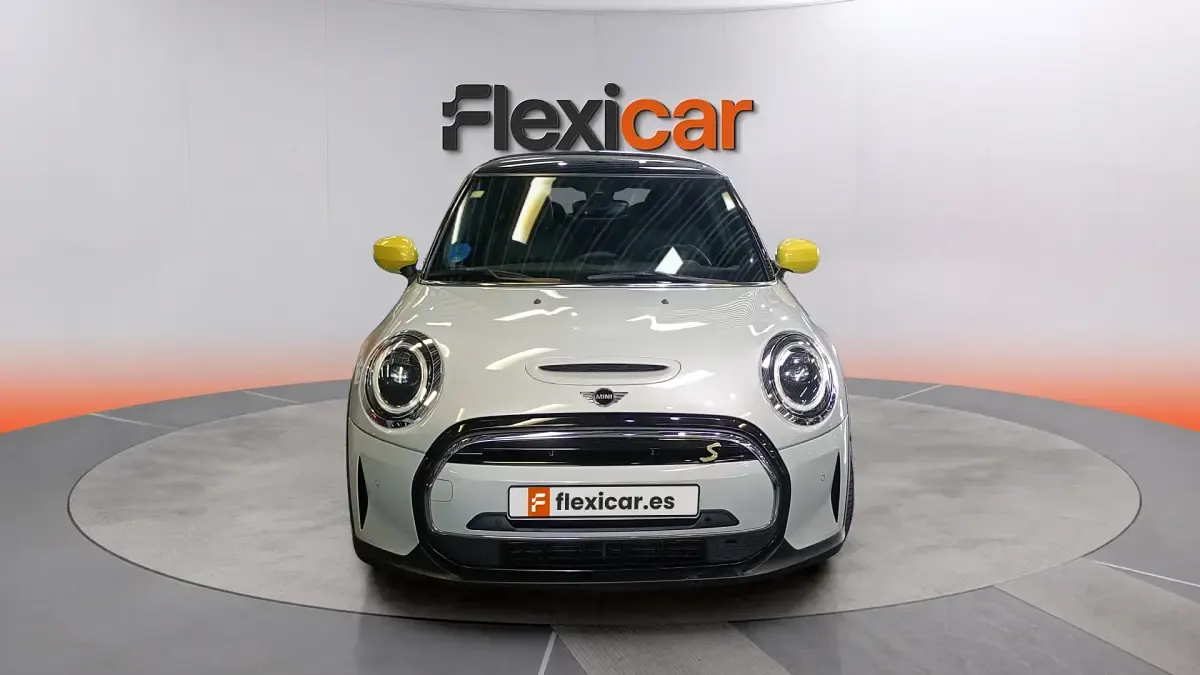 Usado Mini Cooper SE 135 kW (184 CV) 2021 Blanco Utilitario