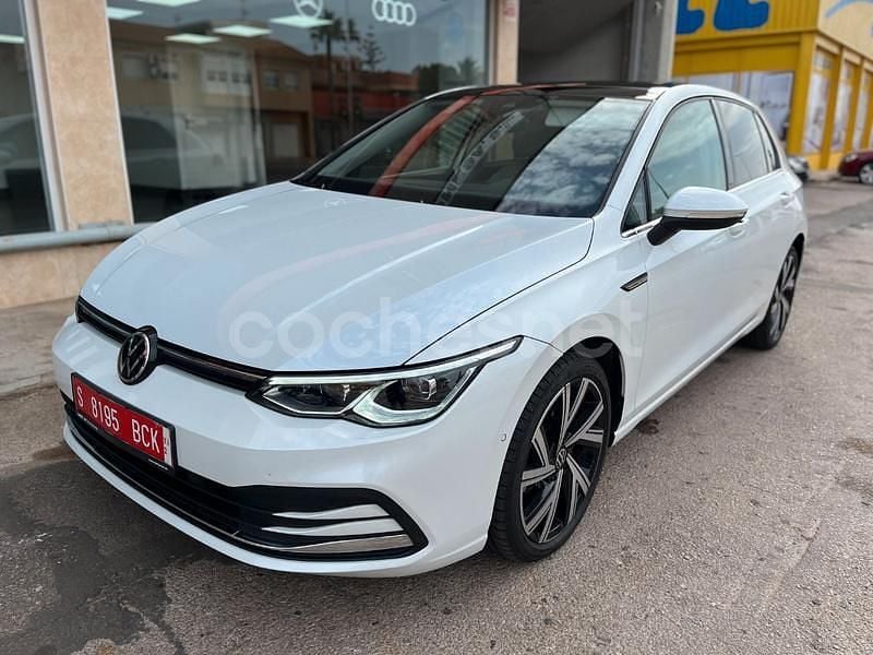 Usado VW Golf VIII Style 150 CV (110 kW) 2020 Blanco Berlina