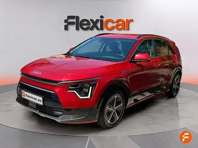 Usado Kia Niro 129 CV (94 kW) 2025 Rojo SUV