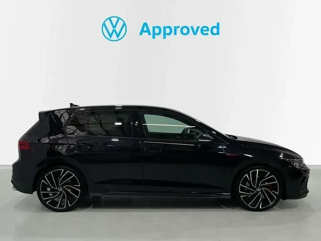 Usado VW Golf VIII GTI 245 CV (180 kW) 2022 Negro Berlina