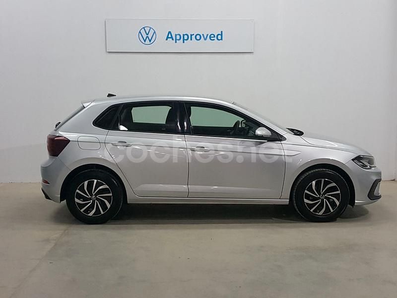 Usado VW Polo Life 95 CV (69 kW) 2024 Gris / plata Berlina