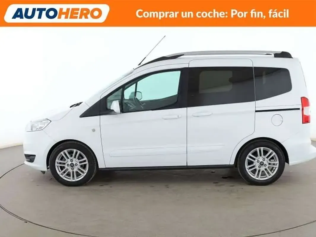 Usado Ford Tourneo Connect Titanium 101 CV (74 kW) 2018 Blanco Monovolumen