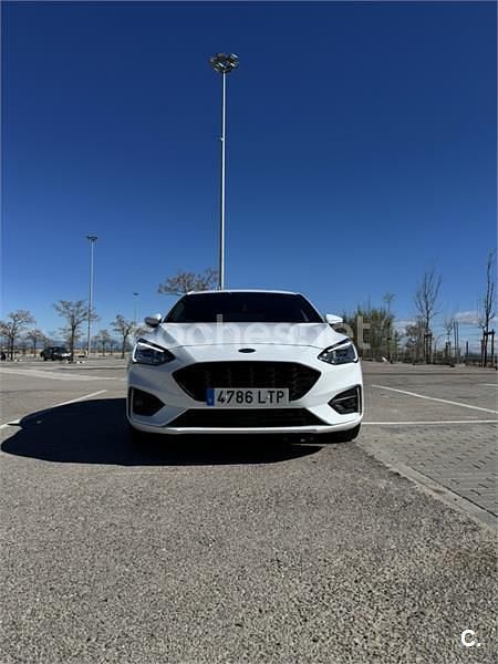Usado Ford Focus ST-Line 125 CV (91 kW) 2021 Blanco Berlina