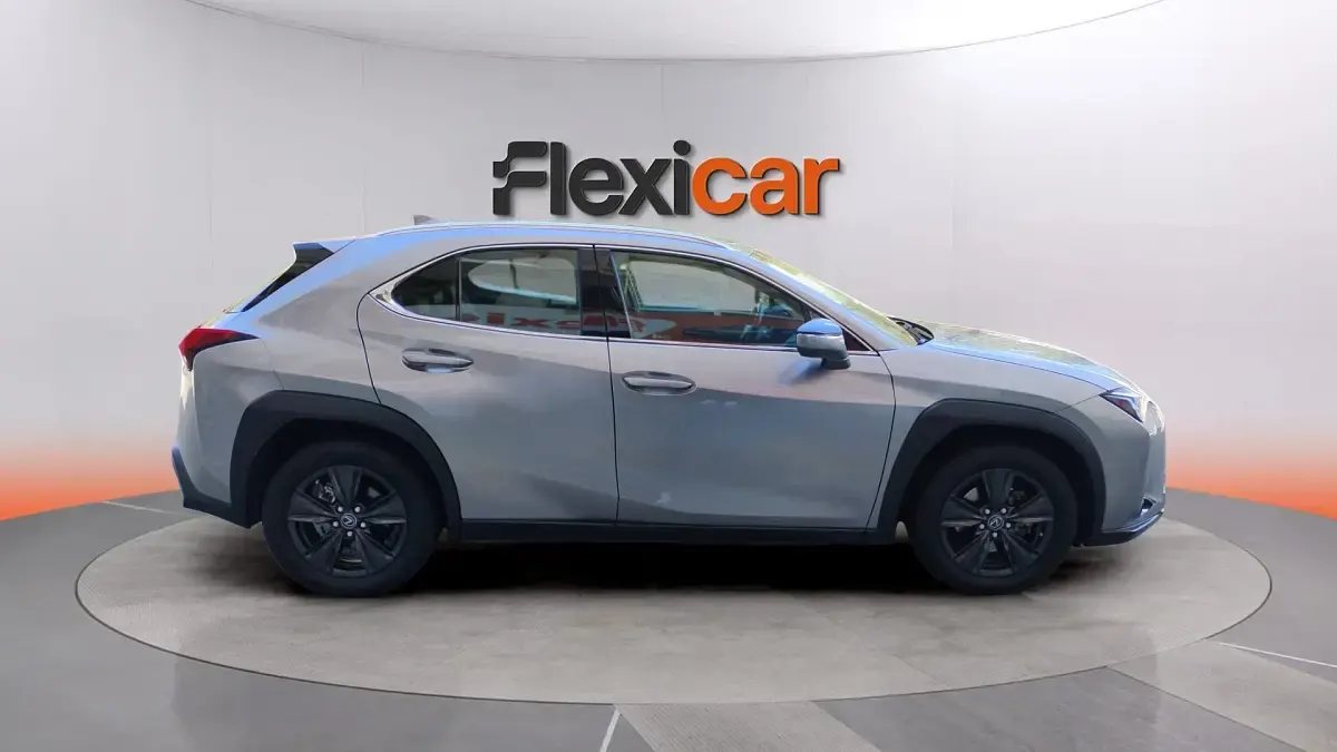 Usado Lexus UX Business Edition 184 CV (135 kW) 2020 Gris SUV