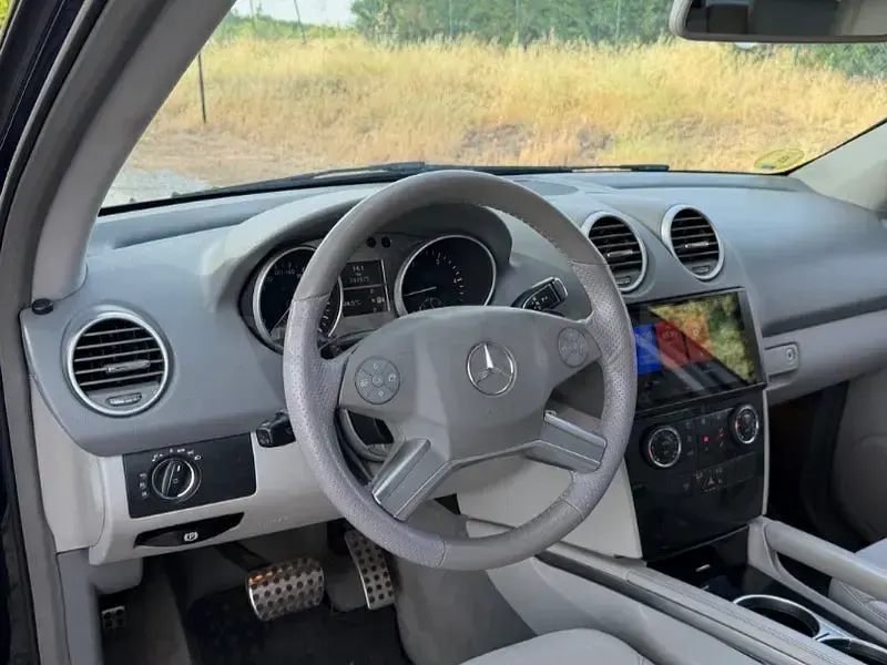 Usado Mercedes ML300 204 CV (150 kW) 2010 Azul SUV