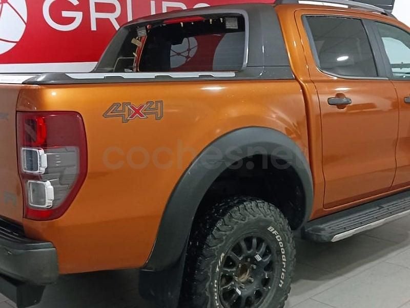 Usado Ford Ranger Wildtrack 200 CV (147 kW) 2016 Naranja Pickup/Camioneta