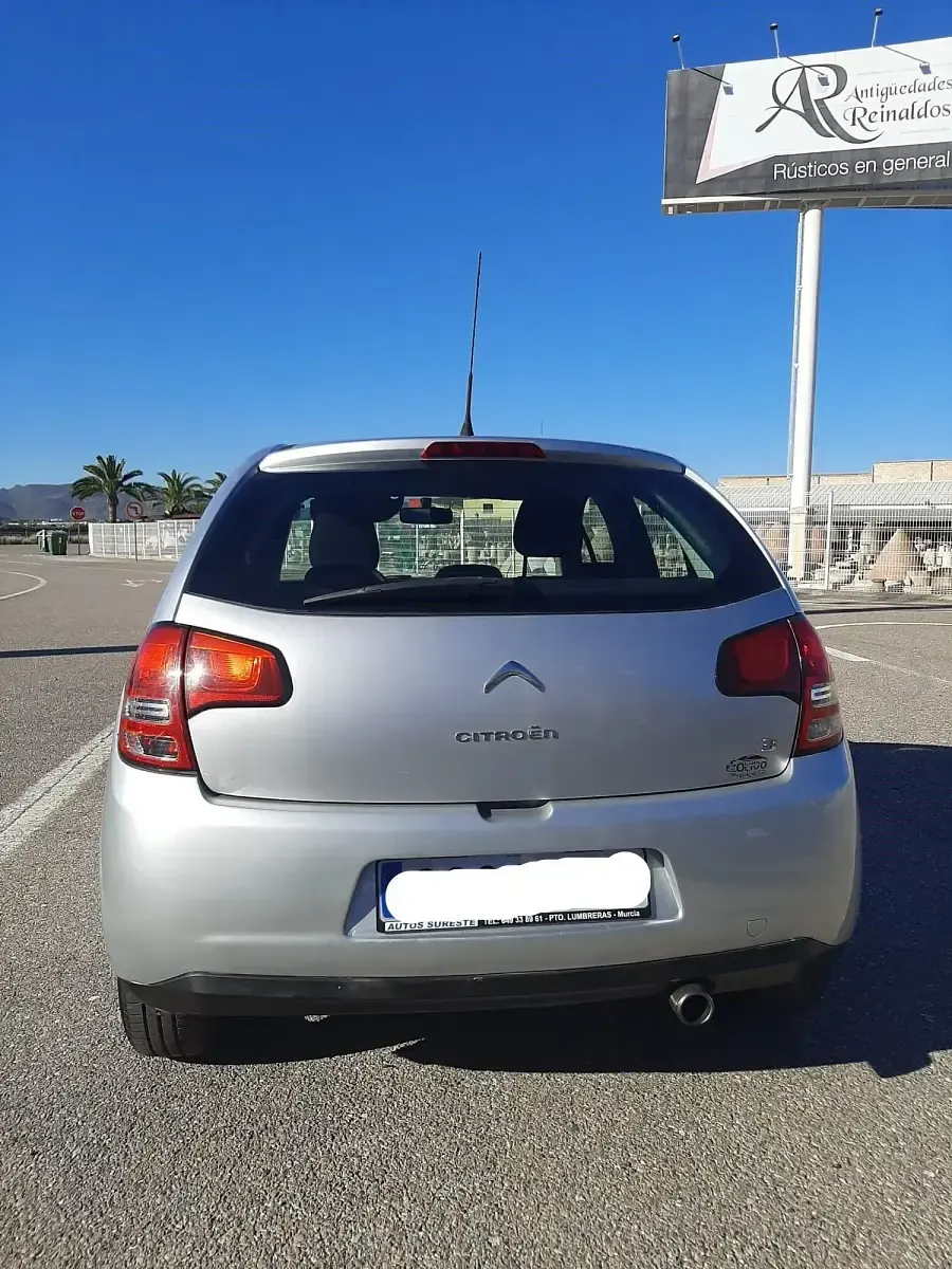 Usado Citroën C3 Exclusive 90 CV (66 kW) 2010 Gris