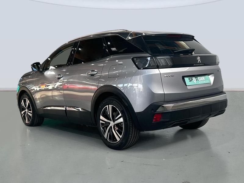 Usado Peugeot 3008 Allure 225 CV (165 kW) 2021 Gris SUV