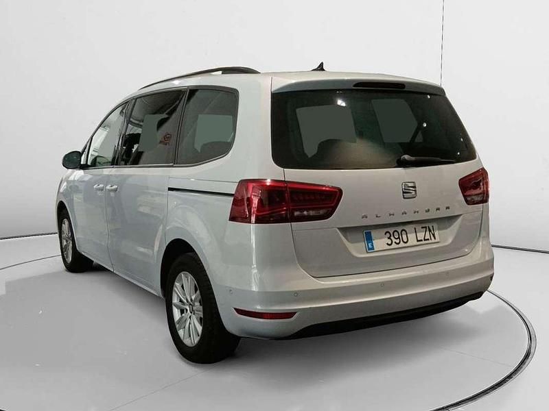 Usado Seat Alhambra Style 151 CV (111 kW) 2022 Gris Monovolumen