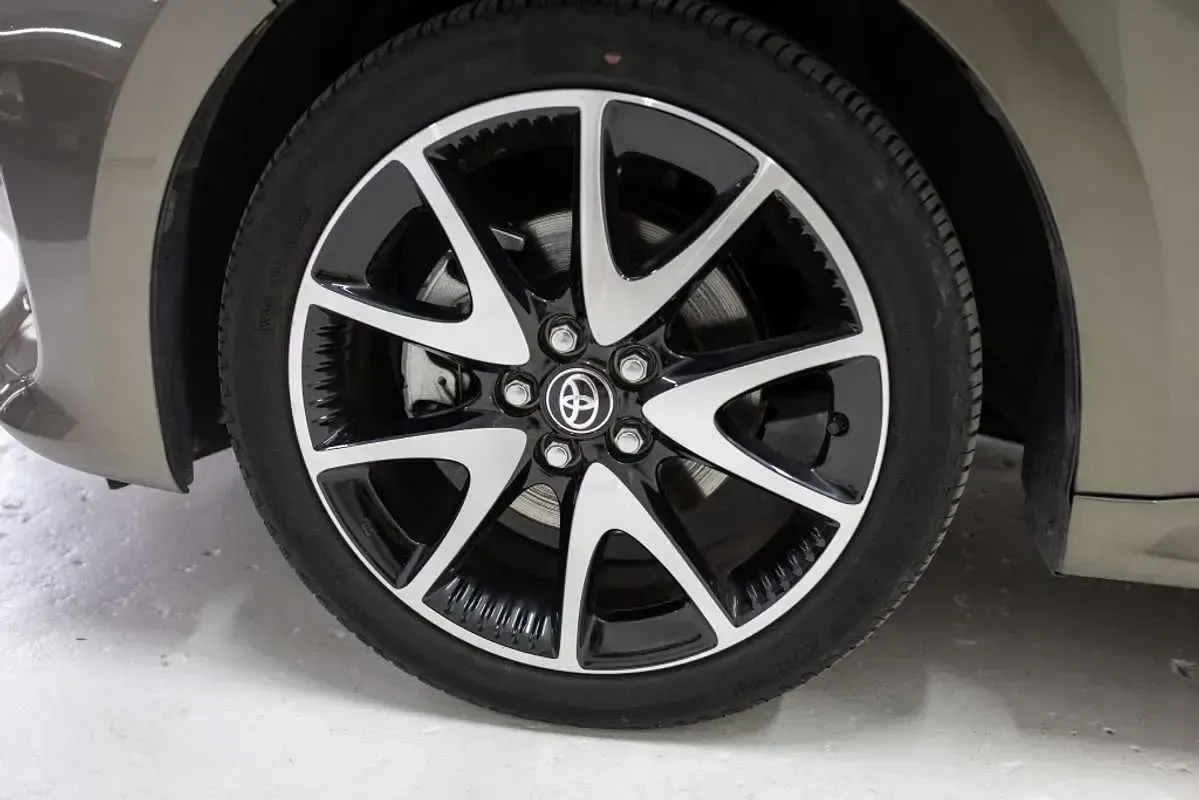 Usado Toyota Yaris Plus 116 CV (85 kW) 2021 Beige Utilitario