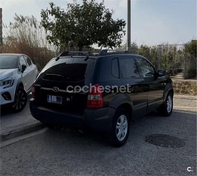 Usado Hyundai Tucson Premium 140 CV (102 kW) 2007 Negro SUV