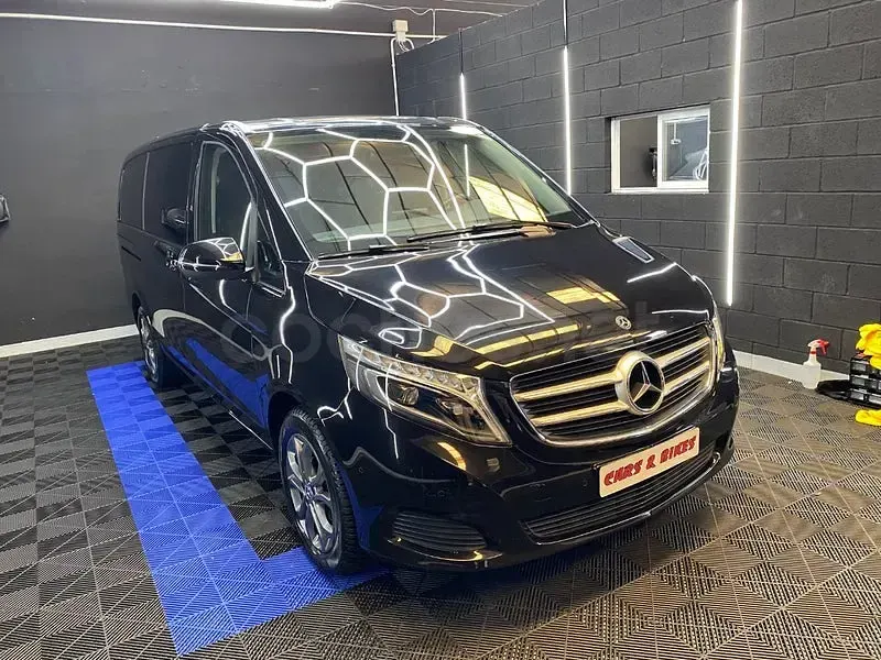 Usado Mercedes V220 163 CV (119 kW) 2019 Negro Monovolumen