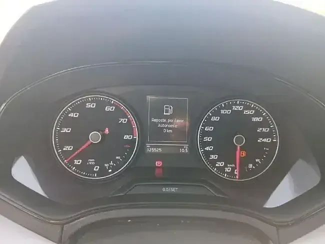 Usado Seat Ibiza Style Plus 110 CV (80 kW) 2022 Blanco Utilitario