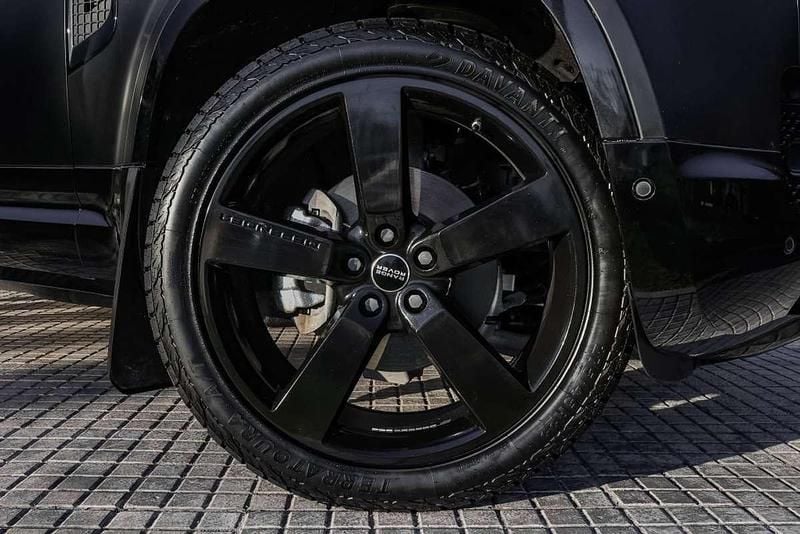 Usado Land Rover Defender S 249 CV (183 kW) 2025 Negro SUV