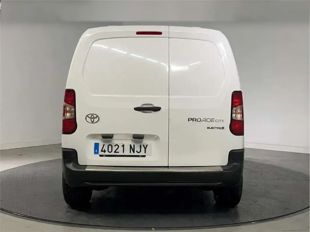 Usado Toyota Proace City City 50 kW (68 CV) 2026 Monovolumen
