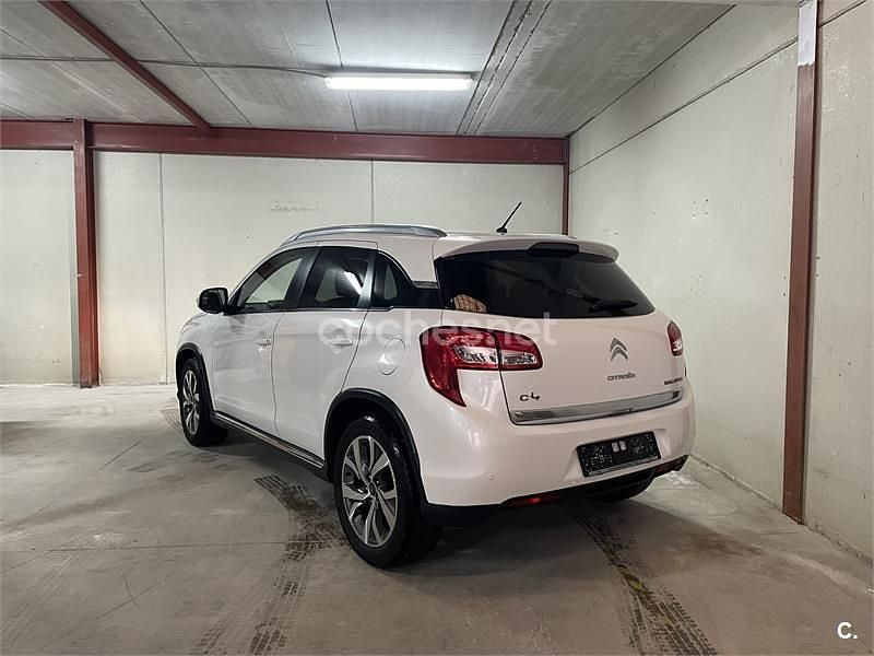 Usado Citroën C4 Aircross Seduction 114 CV (83 kW) 2012 Blanco SUV