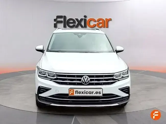 Usado VW Tiguan Life 245 CV (180 kW) 2021 Blanco SUV