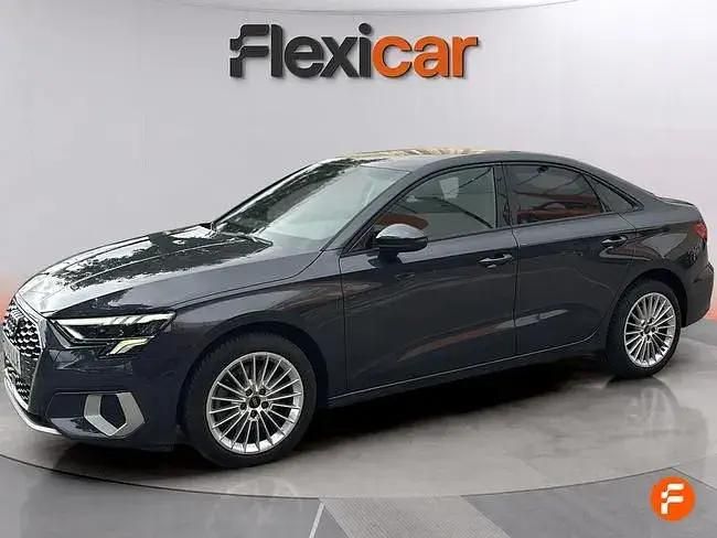 Usado Audi A3 Advanced Plus 116 HP (85 kW) 2020 Cinzento Sedan