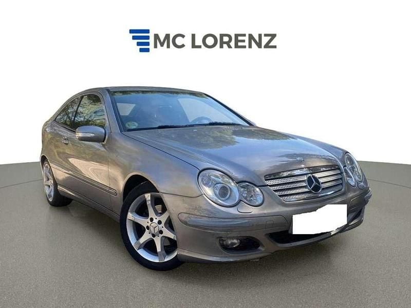 Käytetty Mercedes C220 150 HP (110 kW) 2007 Peessi Sedan