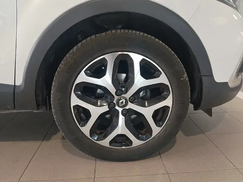 Usado Renault Captur Zen 90 CV (66 kW) 2018 Blanco nacarado/tech SUV